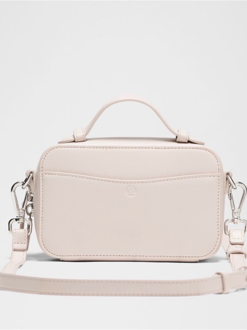 lululemon Leather Alternative Camera
Crossbody Bag - Picture 2 of 3